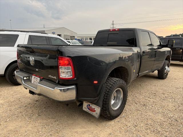 2024 RAM 3500 Tradesman Crew Cab 4x4 8 Box