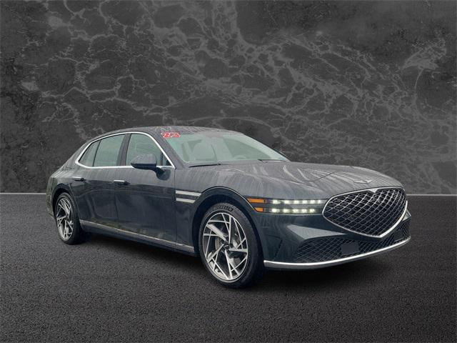 2023 Genesis G90