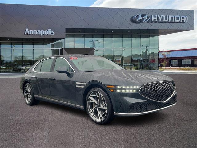 2023 Genesis G90