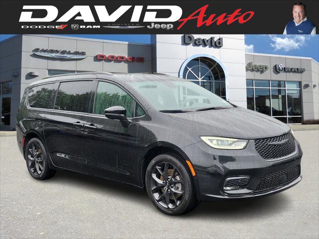 2022 Chrysler Pacifica Limited AWD