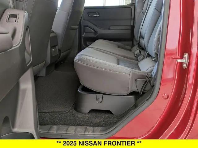 2025 Nissan Frontier SV