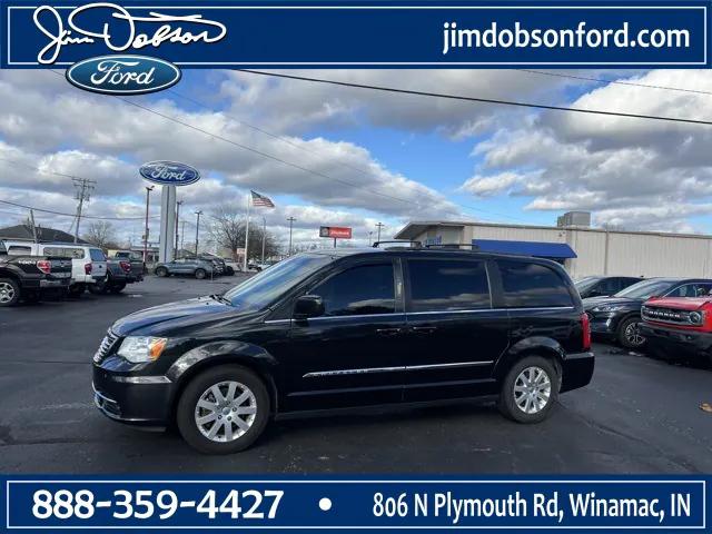 2016 Chrysler Town and Country Touring