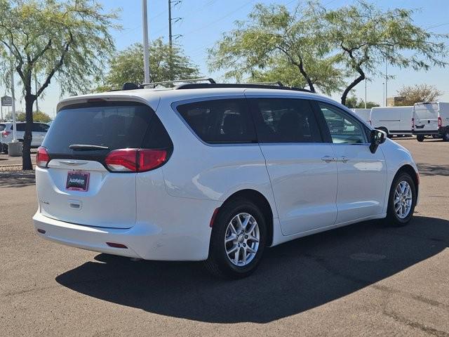 2021 Chrysler Voyager LXI