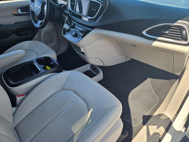 2021 Chrysler Voyager LXI