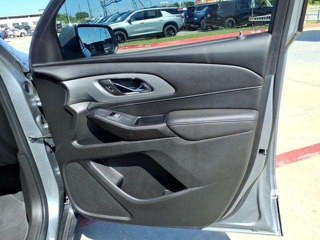 2023 Chevrolet Traverse FWD LT Cloth