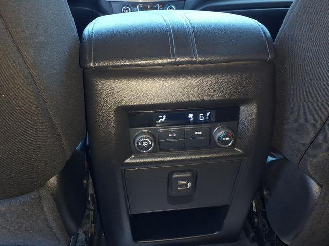 2023 Chevrolet Traverse FWD LT Cloth