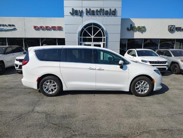 2022 Chrysler Voyager LX for sale in Frontenac, KS