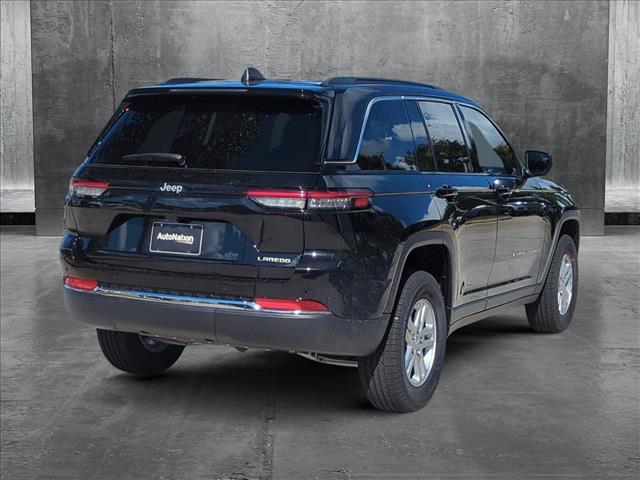 2025 Jeep Grand Cherokee GRAND CHEROKEE LAREDO 4X2