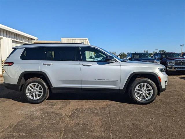 2025 Jeep Grand Cherokee GRAND CHEROKEE L LAREDO X 4X2