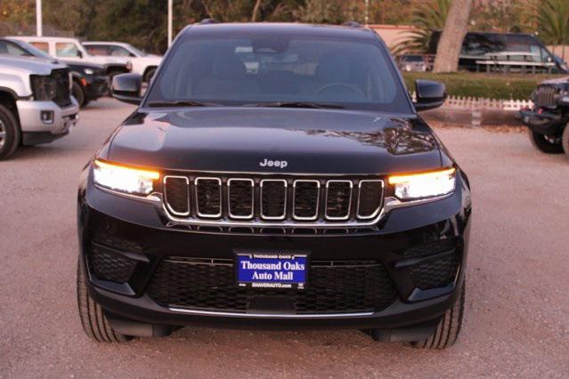2025 Jeep Grand Cherokee GRAND CHEROKEE LAREDO 4X2