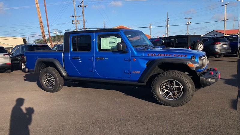 2025 Jeep Gladiator GLADIATOR RUBICON 4X4