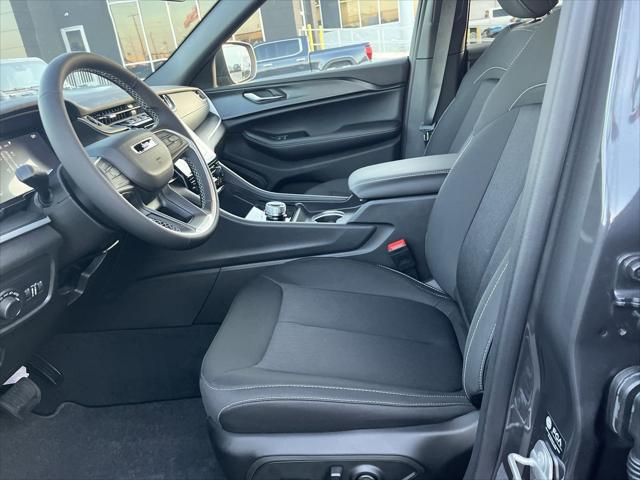 New 2025 Jeep Grand Cherokee Laredo New 2025 Jeep Grand Cherokee Laredo