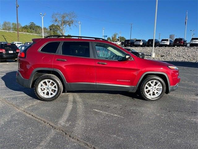 2016 Jeep Cherokee Sport