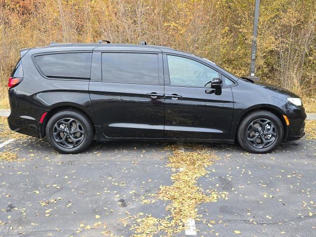 2021 Chrysler Pacifica Hybrid Touring L