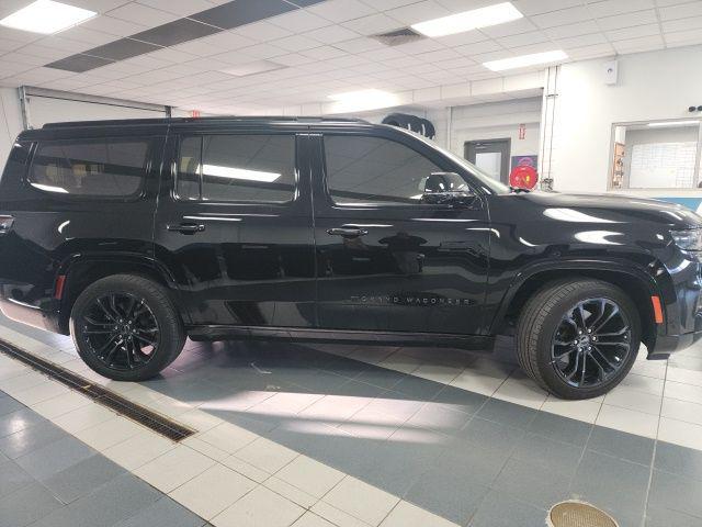 2022 Wagoneer Grand Wagoneer Series II Obsidian 4x4 2022 Wagoneer Grand Wagoneer Series II Obsidian 4x4