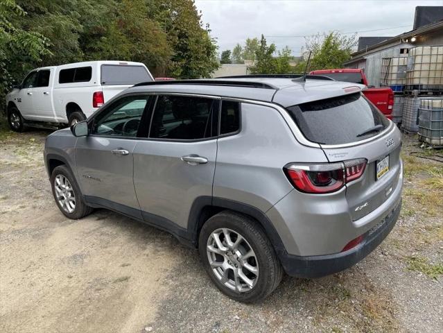 2022 Jeep Compass Latitude Lux 4x4