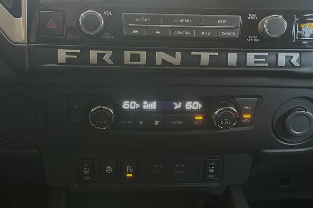 2025 Nissan Frontier Crew Cab SV 4x2