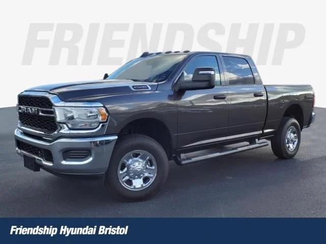 2023 RAM 2500 Tradesman Crew Cab 4x4 64 Box