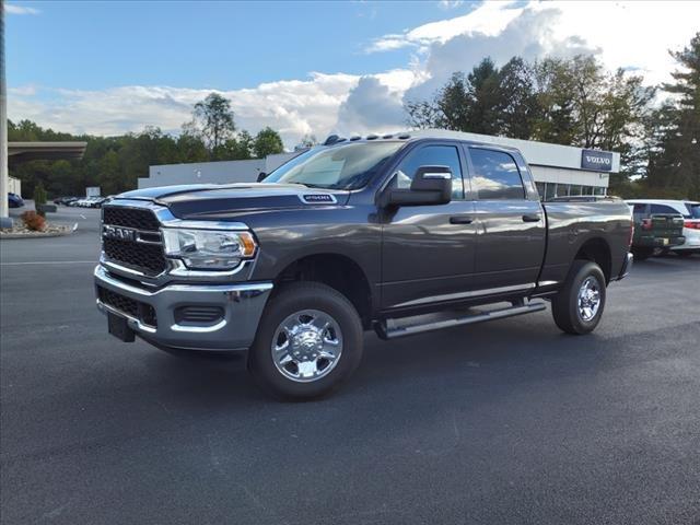 2023 RAM 2500 Tradesman Crew Cab 4x4 64 Box