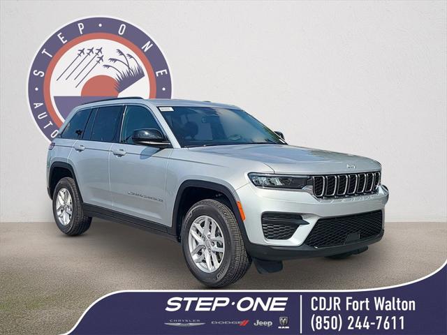 2024 Jeep Grand Cherokee GRAND CHEROKEE LAREDO X 4X2