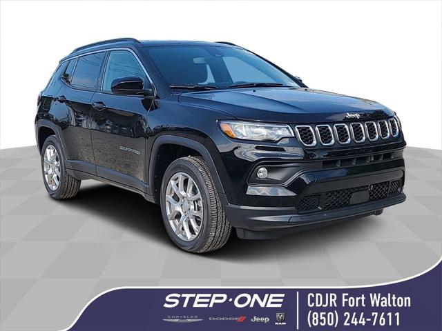 2024 Jeep Compass COMPASS LATITUDE LUX 4X4