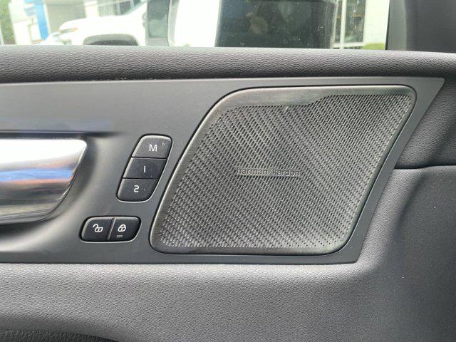 2019 Volvo XC60 T5 Momentum