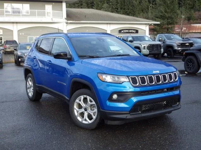 2025 Jeep Compass COMPASS LATITUDE 4X4