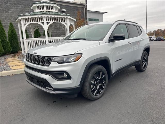 2025 Jeep Compass COMPASS LATITUDE 4X4