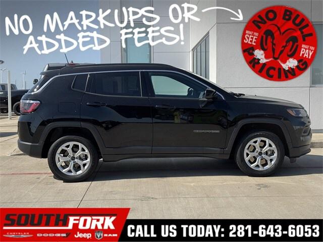 2025 Jeep Compass COMPASS LATITUDE 4X4