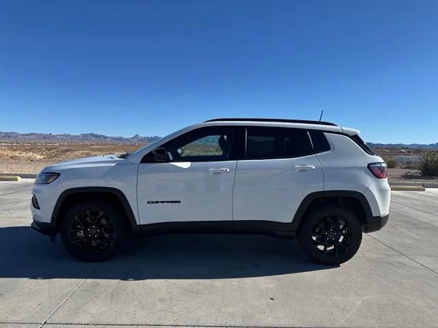 2025 Jeep Compass COMPASS LATITUDE 4X4