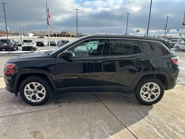 2025 Jeep Compass COMPASS SPORT 4X4
