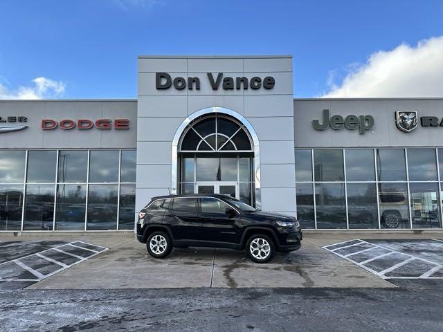 2025 Jeep Compass COMPASS SPORT 4X4