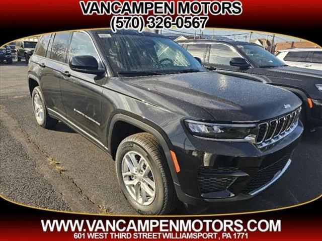 2025 Jeep Grand Cherokee GRAND CHEROKEE LAREDO X 4X4