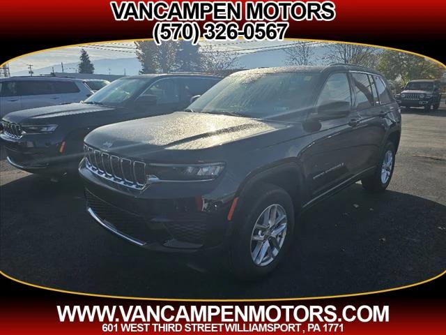 2025 Jeep Grand Cherokee GRAND CHEROKEE LAREDO X 4X4