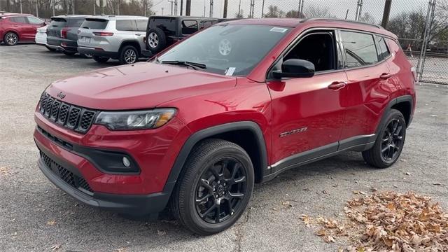 2025 Jeep Compass COMPASS LATITUDE 4X4