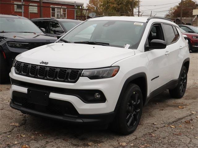 2025 Jeep Compass COMPASS LATITUDE 4X4