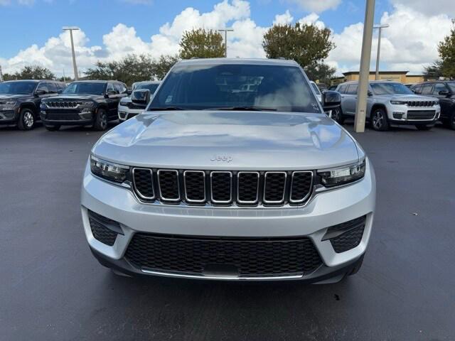 2025 Jeep Grand Cherokee GRAND CHEROKEE LAREDO 4X2