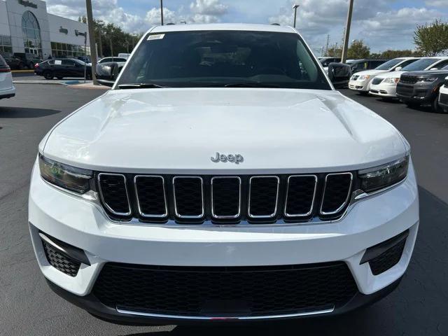 2025 Jeep Grand Cherokee GRAND CHEROKEE LAREDO 4X2