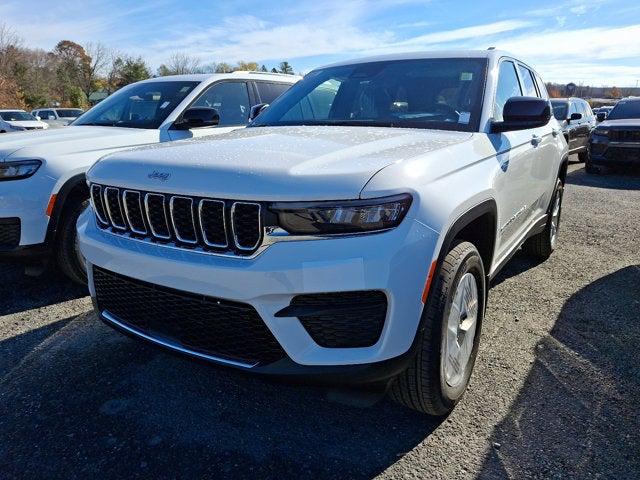 2025 Jeep Grand Cherokee GRAND CHEROKEE LAREDO X 4X4