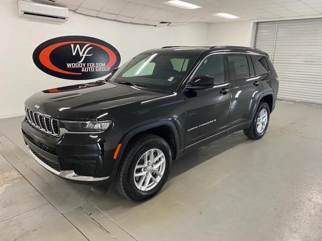 2025 Jeep Grand Cherokee GRAND CHEROKEE LAREDO 4X2