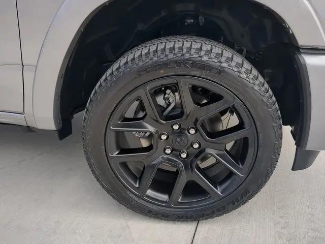 2025 Ram 1500 Laramie Crew Cab 4x4 57 Box