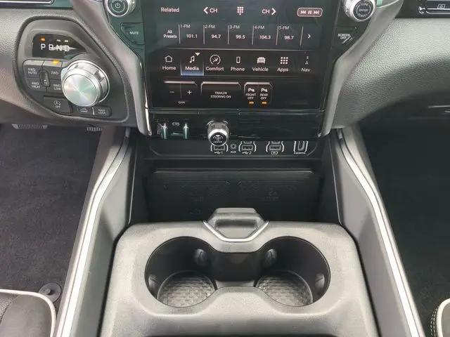2025 Ram 1500 Laramie Crew Cab 4x4 57 Box