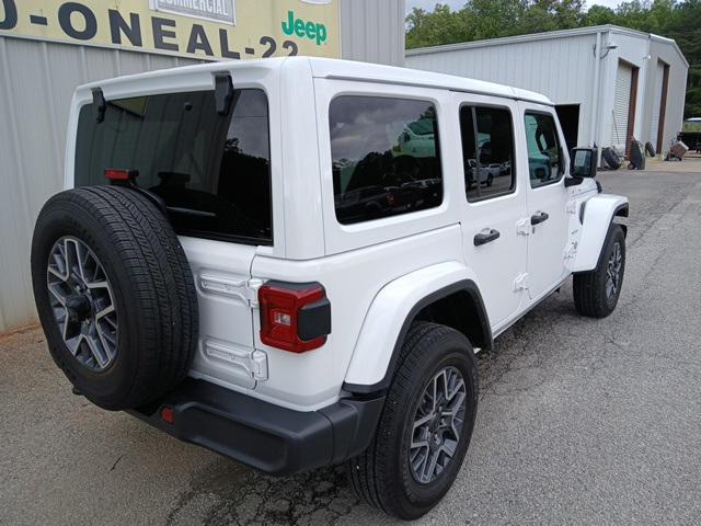 2024 Jeep Wrangler 4-Door Sahara 4x4