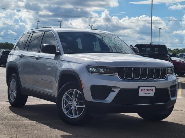 2024 Jeep Grand Cherokee GRAND CHEROKEE LAREDO X 4X4