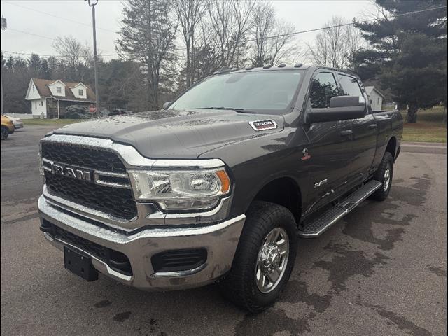 2021 RAM 3500 Tradesman Crew Cab 4x4 64 Box