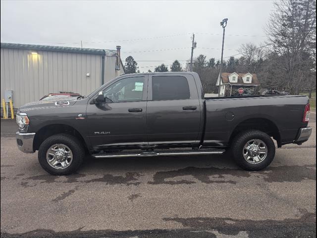 2021 RAM 3500 Tradesman Crew Cab 4x4 64 Box