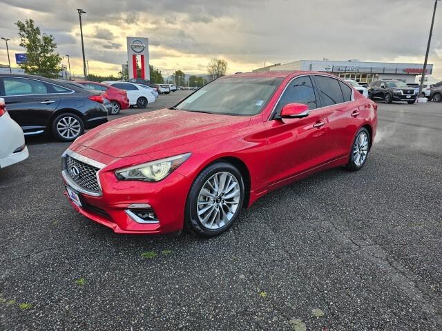 2021 INFINITI Q50 LUXE