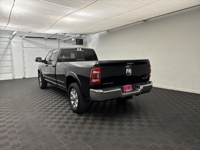 2022 RAM 3500 Limited Crew Cab 4x4 8 Box