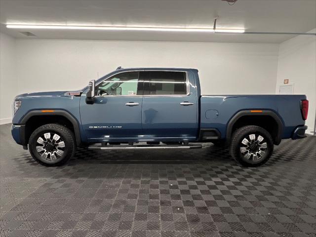 2024 GMC Sierra 2500HD 4WD Crew Cab Standard Bed Denali