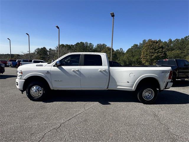 2019 RAM 3500 Laramie Crew Cab 4x4 8 Box